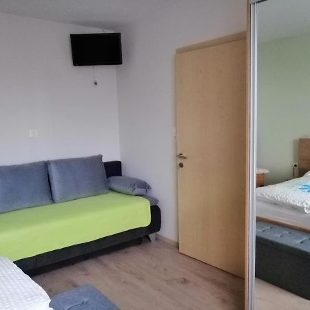 Campingblick-Gaestehaus-Ferienwohnungen Podersdorf am See Zewnętrze zdjęcie